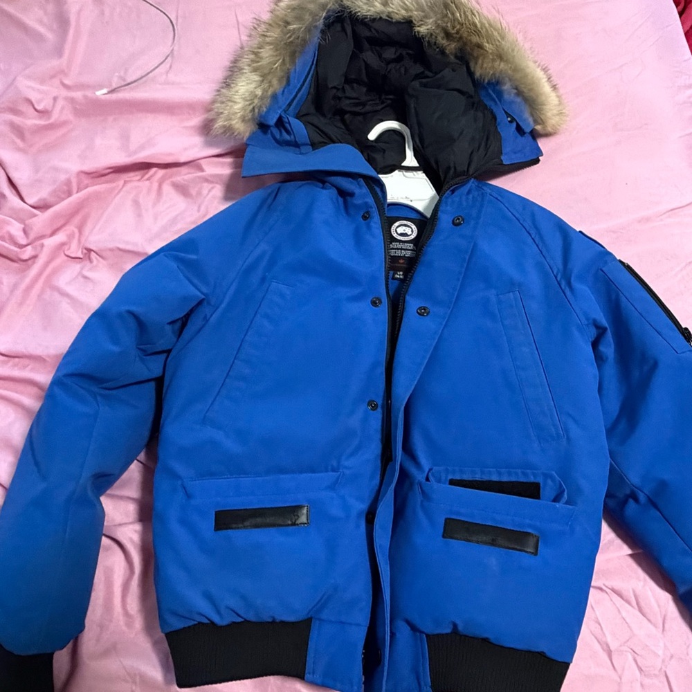 canada goose bomber with fur hood kids large 14/16 pacific blue